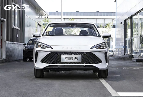 Roewe-i5-19