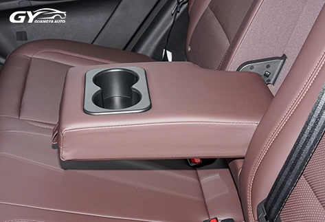 Chery-Tiggo-7-Modern-Compact-Sport-SUV-for-Global-Export07