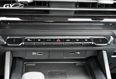 2023-Ruilan-9-6-7-Seat-Fast-Battery-Swap-Electric-SUV-for-Global-Export11